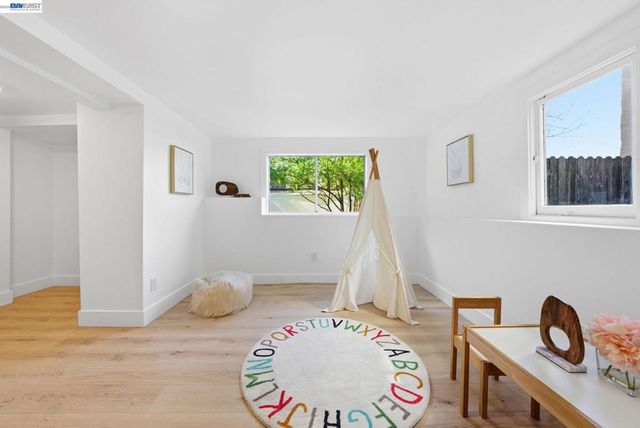 661 661 Brookwood Pl, Oakland, CA 94610