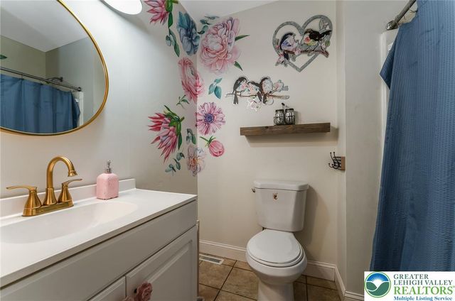 3820 Cypress Lane, Bethlehem City, PA 18020