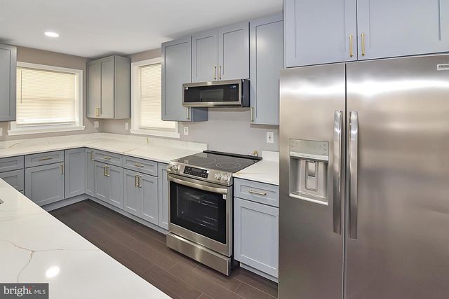 3412 FAIRVIEW RD, Gwynn Oak, MD 21207