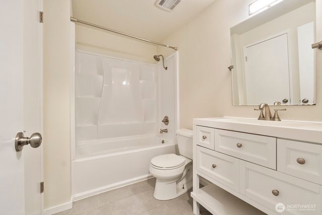 210 219th Place SW, Bothell, WA 98021