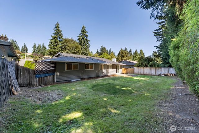 210 219th Place SW, Bothell, WA 98021