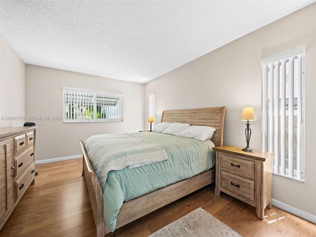 2841 NW 69th Ct, Fort Lauderdale, FL 33309