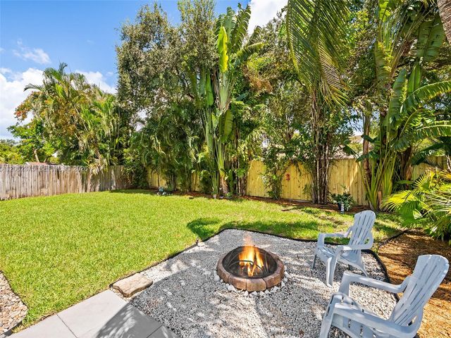 2841 NW 69th Ct, Fort Lauderdale, FL 33309