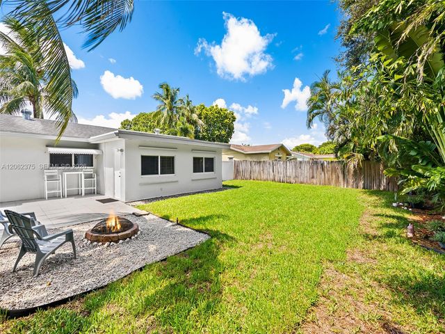 2841 NW 69th Ct, Fort Lauderdale, FL 33309