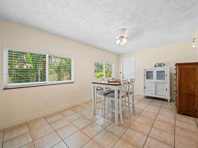 2841 NW 69th Ct, Fort Lauderdale, FL 33309