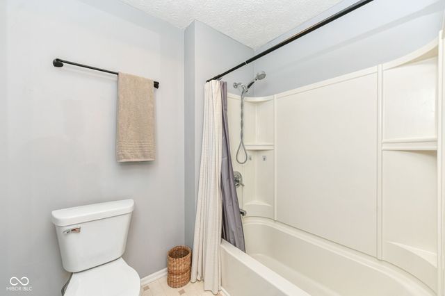 2502 Chaseway Court, Indianapolis, IN 46268