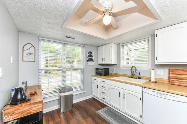 2502 Chaseway Court, Indianapolis, IN 46268