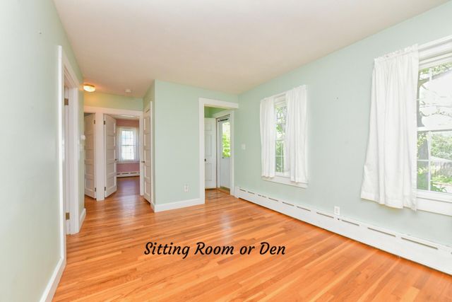 19 Lafayette Avenue, Buzzards Bay, MA 02532