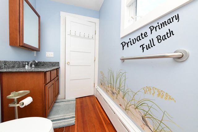 19 Lafayette Avenue, Buzzards Bay, MA 02532