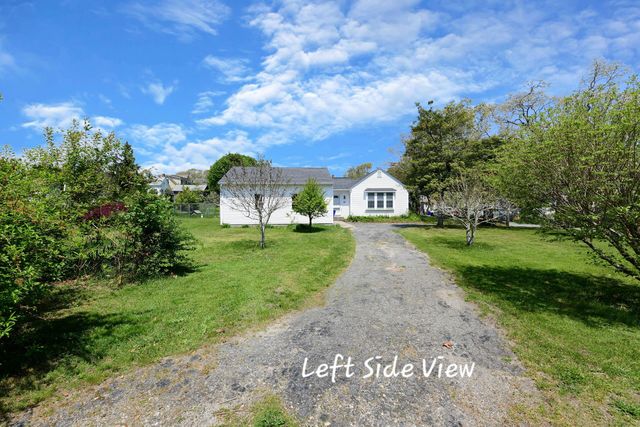 19 Lafayette Avenue, Buzzards Bay, MA 02532