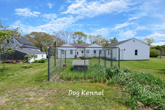 19 Lafayette Avenue, Buzzards Bay, MA 02532