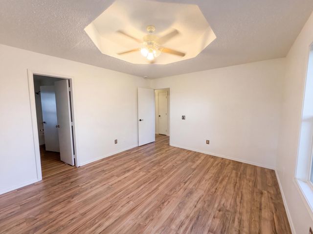 3372 S Western Avenue, Springfield, MO 65807