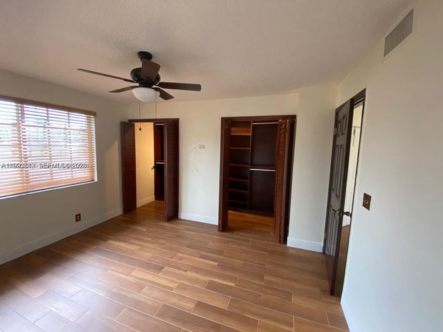 8713 SW 5th St 104, Pembroke Pines, FL 33025