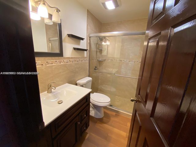 8713 SW 5th St 104, Pembroke Pines, FL 33025