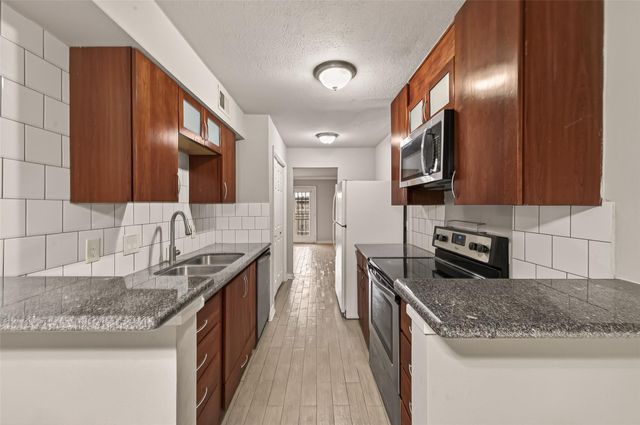 6631 Wanda Lane, Houston, TX 77074