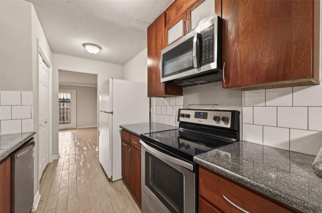 6631 Wanda Lane, Houston, TX 77074