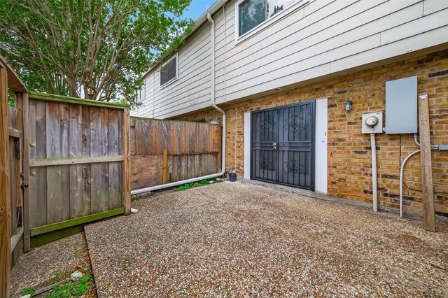 6631 Wanda Lane, Houston, TX 77074