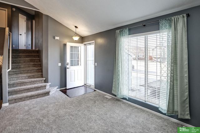 6703 N 110th Avenue, Omaha, NE 68164