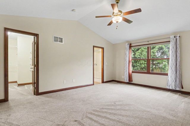 42 Millstone Circle, Pataskala, OH 43062