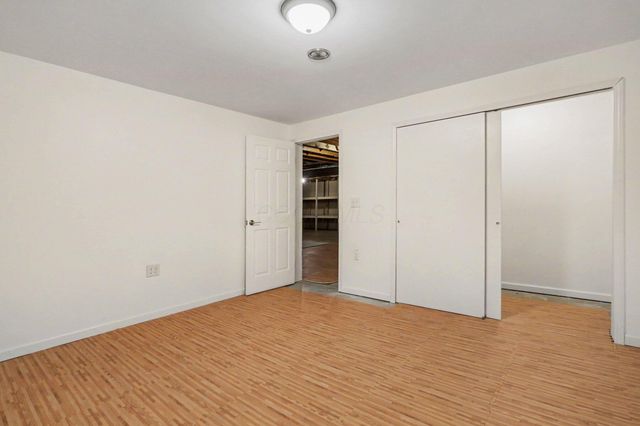 42 Millstone Circle, Pataskala, OH 43062