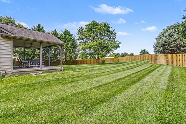 42 Millstone Circle, Pataskala, OH 43062