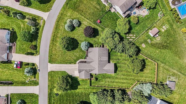 42 Millstone Circle, Pataskala, OH 43062