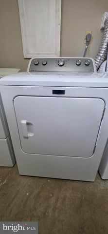 7886 MARIOAK DR, Elkridge, MD 21075