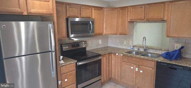 7886 MARIOAK DR, Elkridge, MD 21075