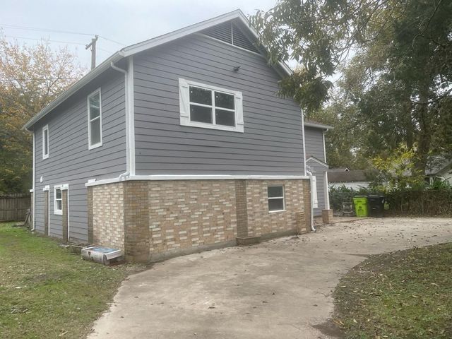 1311 Carlisle Street, Rosenberg, TX 77471