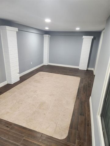 1311 Carlisle Street, Rosenberg, TX 77471