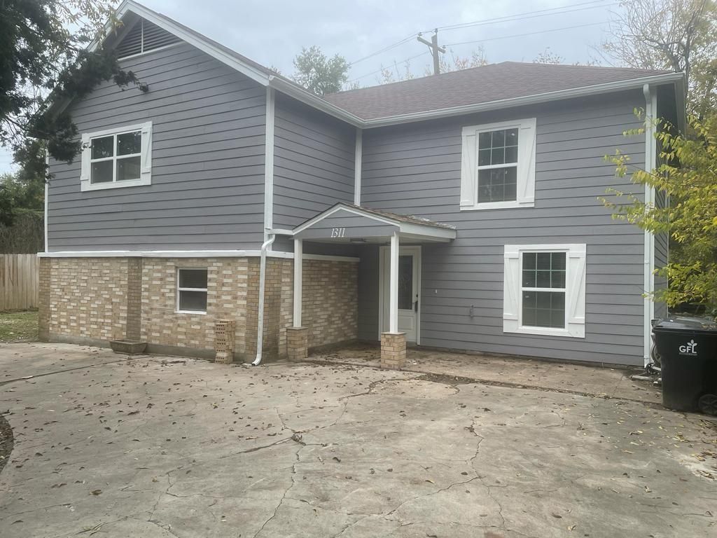 1311 Carlisle Street, Rosenberg, TX 77471
