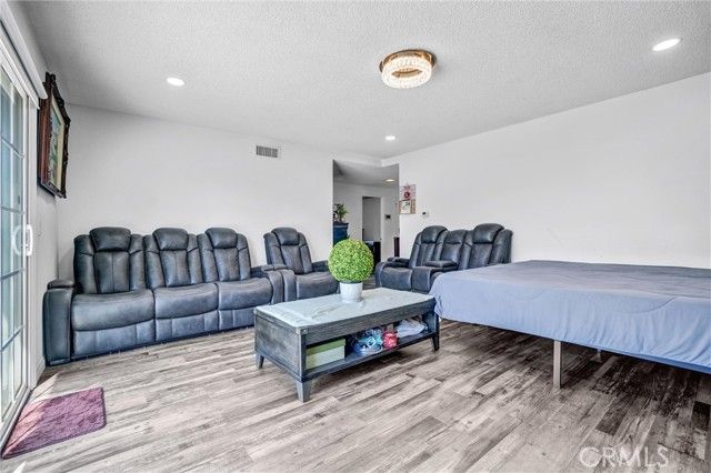 11584 Rosemary Avenue, Fountain Valley, CA 92708