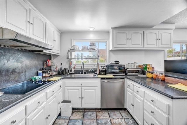 11584 Rosemary Avenue, Fountain Valley, CA 92708