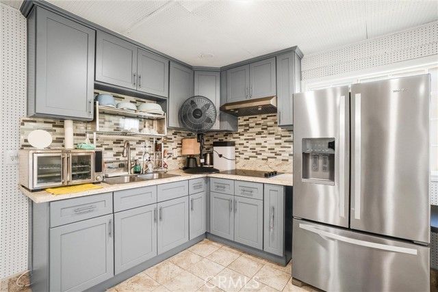 11584 Rosemary Avenue, Fountain Valley, CA 92708