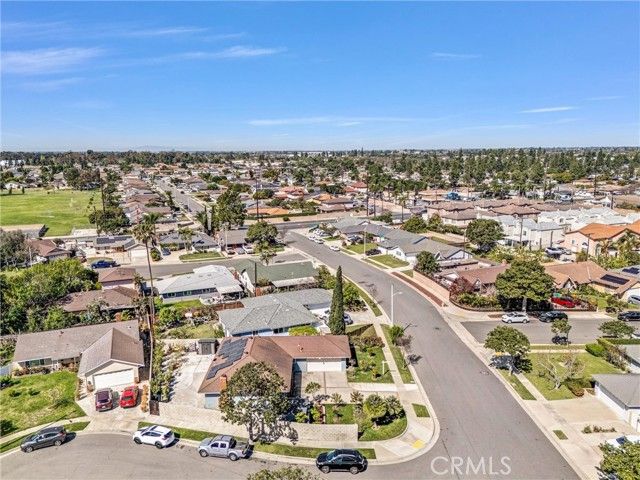 11584 Rosemary Avenue, Fountain Valley, CA 92708