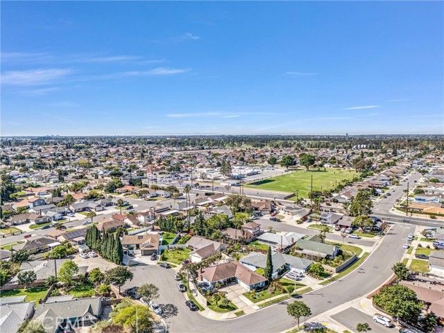 11584 Rosemary Avenue, Fountain Valley, CA 92708