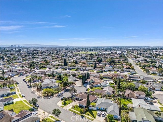 11584 Rosemary Avenue, Fountain Valley, CA 92708