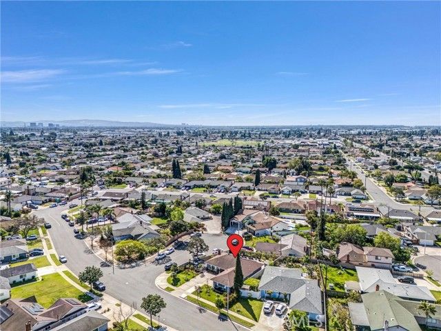 11584 Rosemary Avenue, Fountain Valley, CA 92708