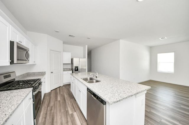 10307 Malta Trace Drive, Rosharon, TX 77583