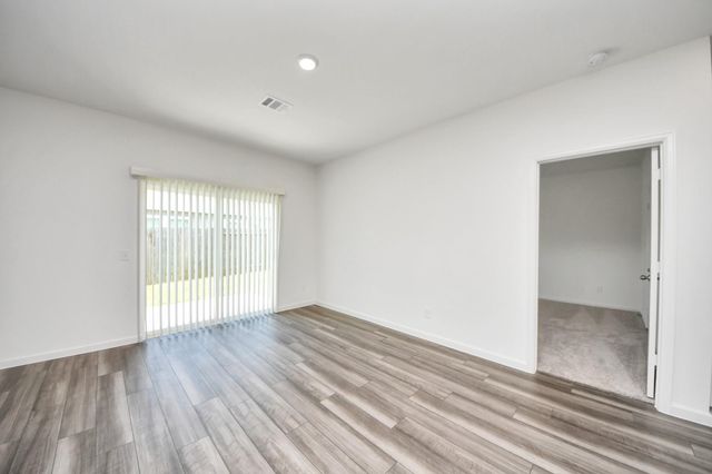 10307 Malta Trace Drive, Rosharon, TX 77583