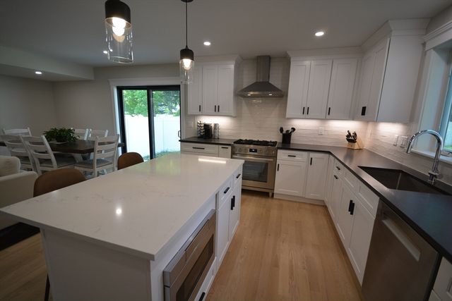 361 Salem St. 2, Wakefield, MA 01880