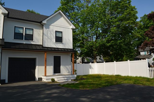 361 Salem St. 2, Wakefield, MA 01880
