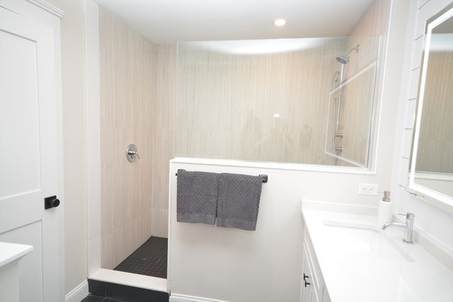 361 Salem St. 2, Wakefield, MA 01880