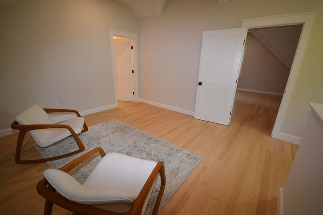 361 Salem St. 2, Wakefield, MA 01880