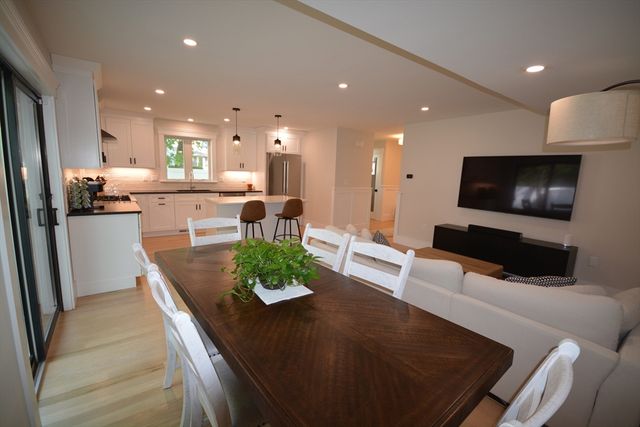 361 Salem St. 2, Wakefield, MA 01880