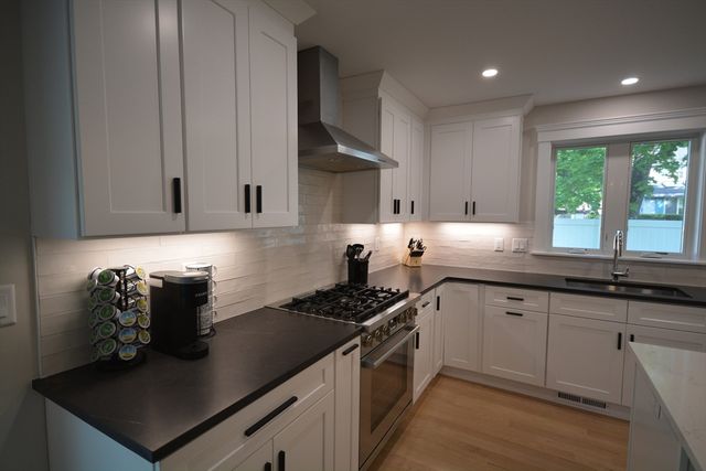 361 Salem St. 2, Wakefield, MA 01880