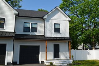 361 Salem St. 2, Wakefield, MA 01880