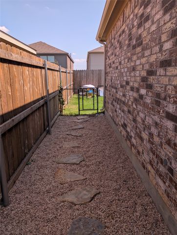 14032 Haggerston Drive, Pilot Point, TX 76258