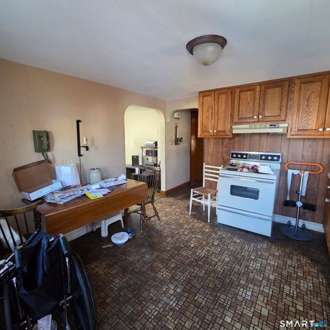 21 Russ Road, Windham, CT 06226