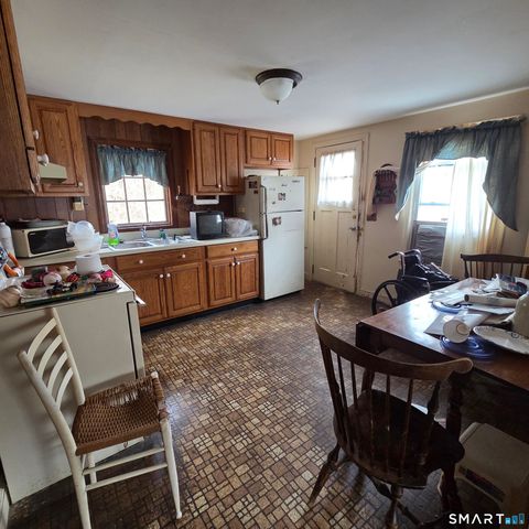 21 Russ Road, Windham, CT 06226